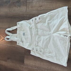 Levi’s Ivory  denim overalls  Size M
